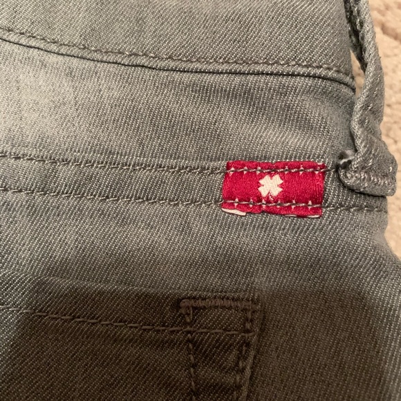 NWOT Lucky Brand Charlie Super Skinny. Size 4/27. Light gray. - Picture 8 of 12